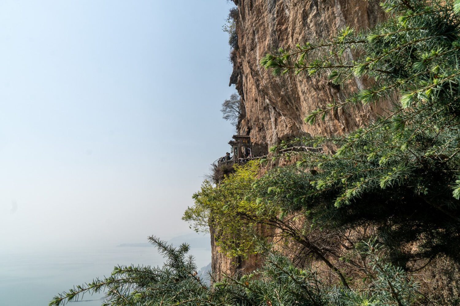 西山龙门