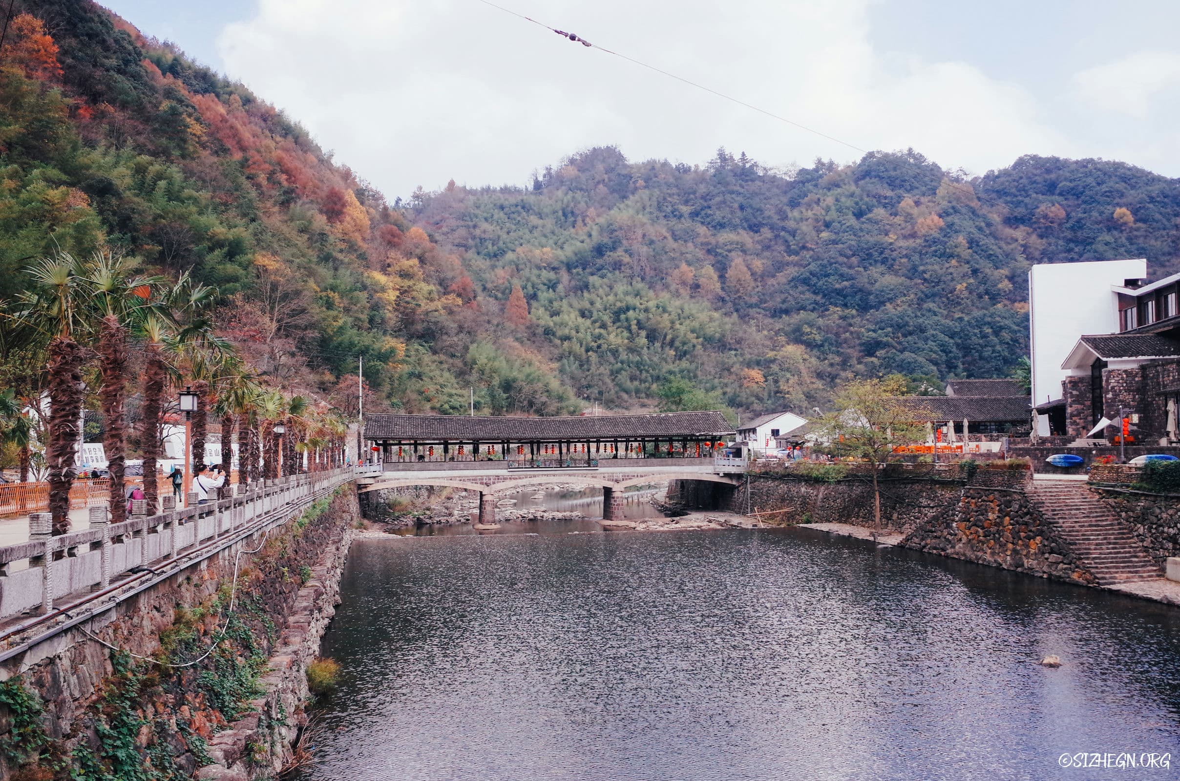 浙江宁波李家坑四明廊桥