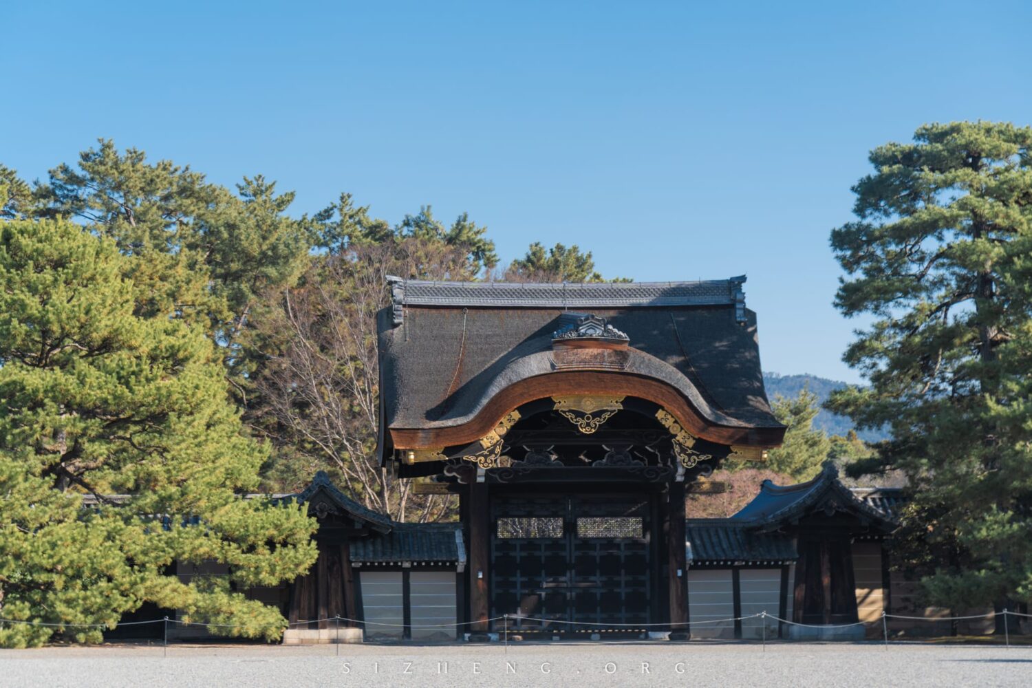 京都御所建春门