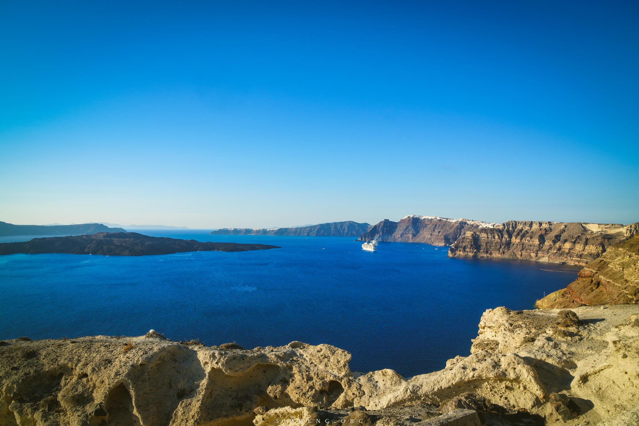 Santorini 爱琴海之旅的开始
